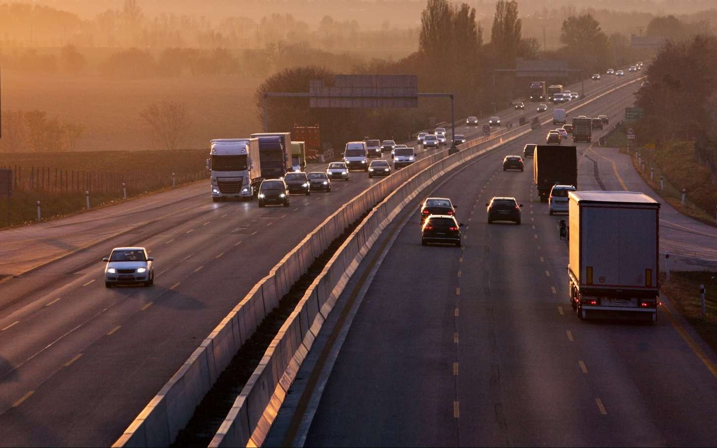 [ALERT] CBAM – Nowe obowiązki dla importerów i przemysłu w Polsce